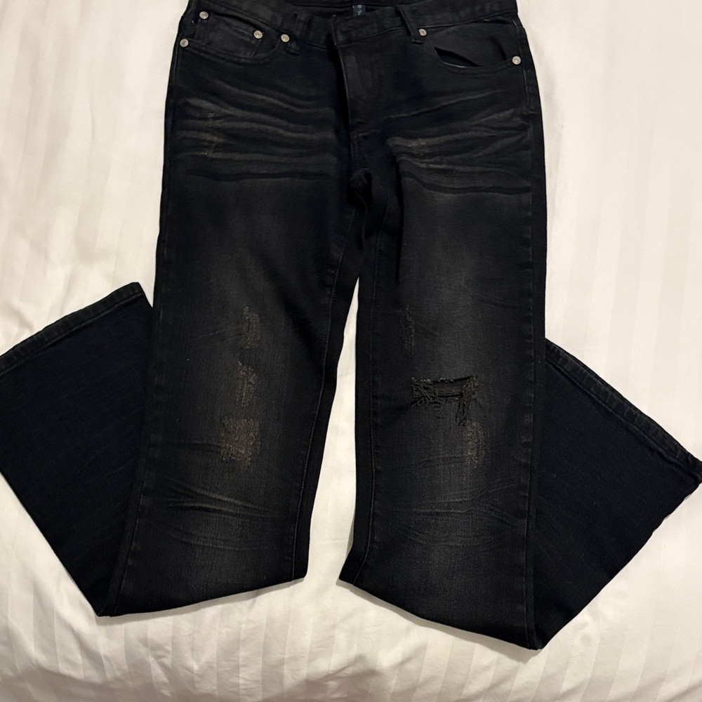 Women's Black Straight Leg Jeans